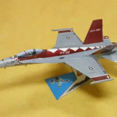 Бумажная модель Истребитель McDonnell Douglas F/A-18F Diamondbacks