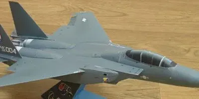 Бумажная модель Истребитель F-15K Slam Eagle