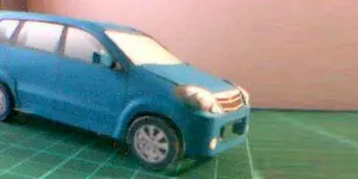 Бумажная модель Автомобиль Toyota Avanza