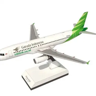 Бумажная модель Авиалайнер Airbus A320 Garuda Indonesia