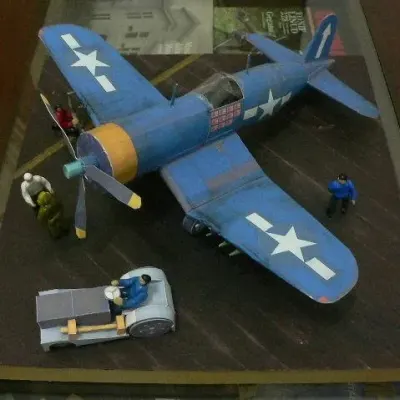 Бумажная модель Диорама Истребитель Chance Vought F4U Corsair