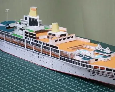 Бумажная модель Круизный лайнер SS Oriana (1959)