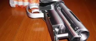 Бумажная модель Пистолет Blaster Pro (Бегущий по лезвию)